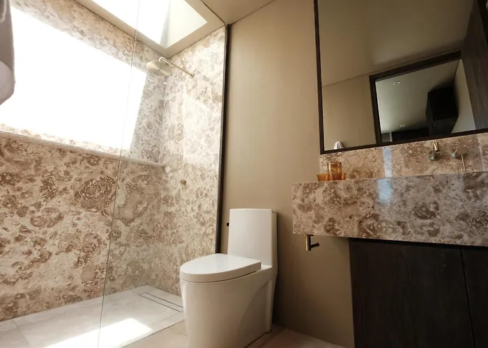 Villa Slim Summer House, 4 Bedroom Mid Century In Uluwatu (Bali)